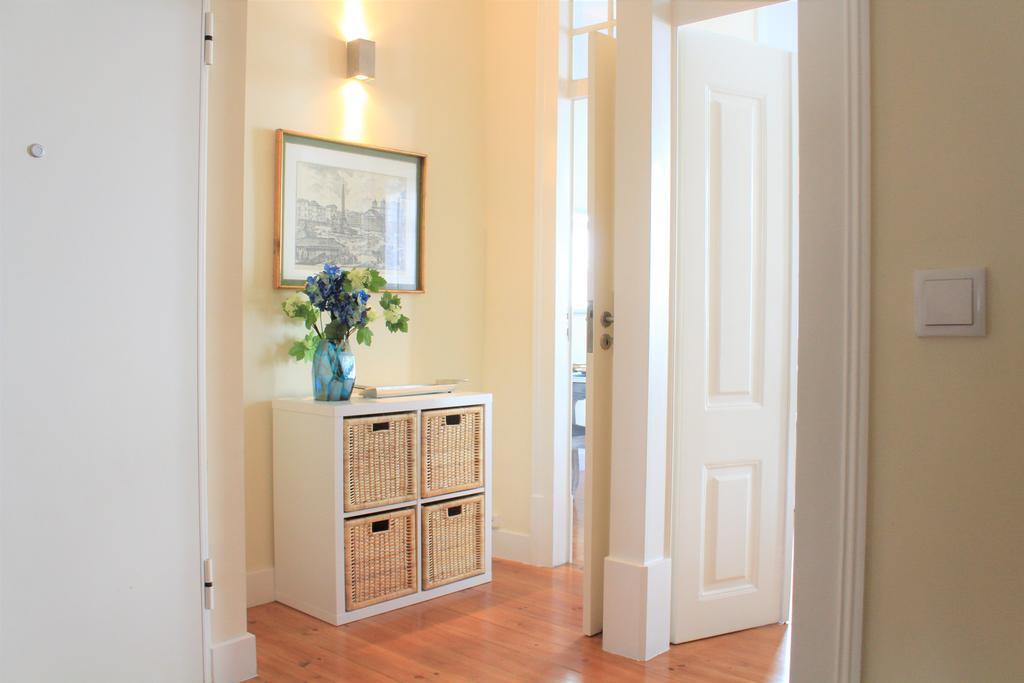 Appartamento Charming Duplex- Principe Real Lisbona Esterno foto
